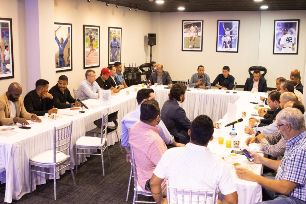 Presentan proyecto de Ley General del Deporte al gremio futbolístico