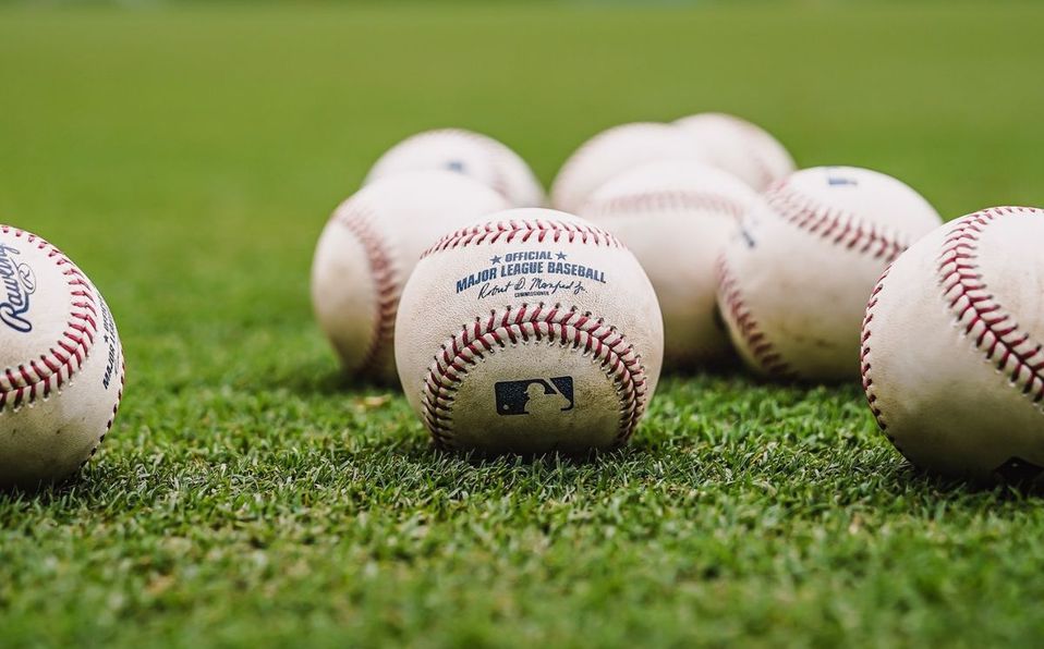 Arenado y Ramírez conquistan premio al Jugador de Abril 22 en MLB