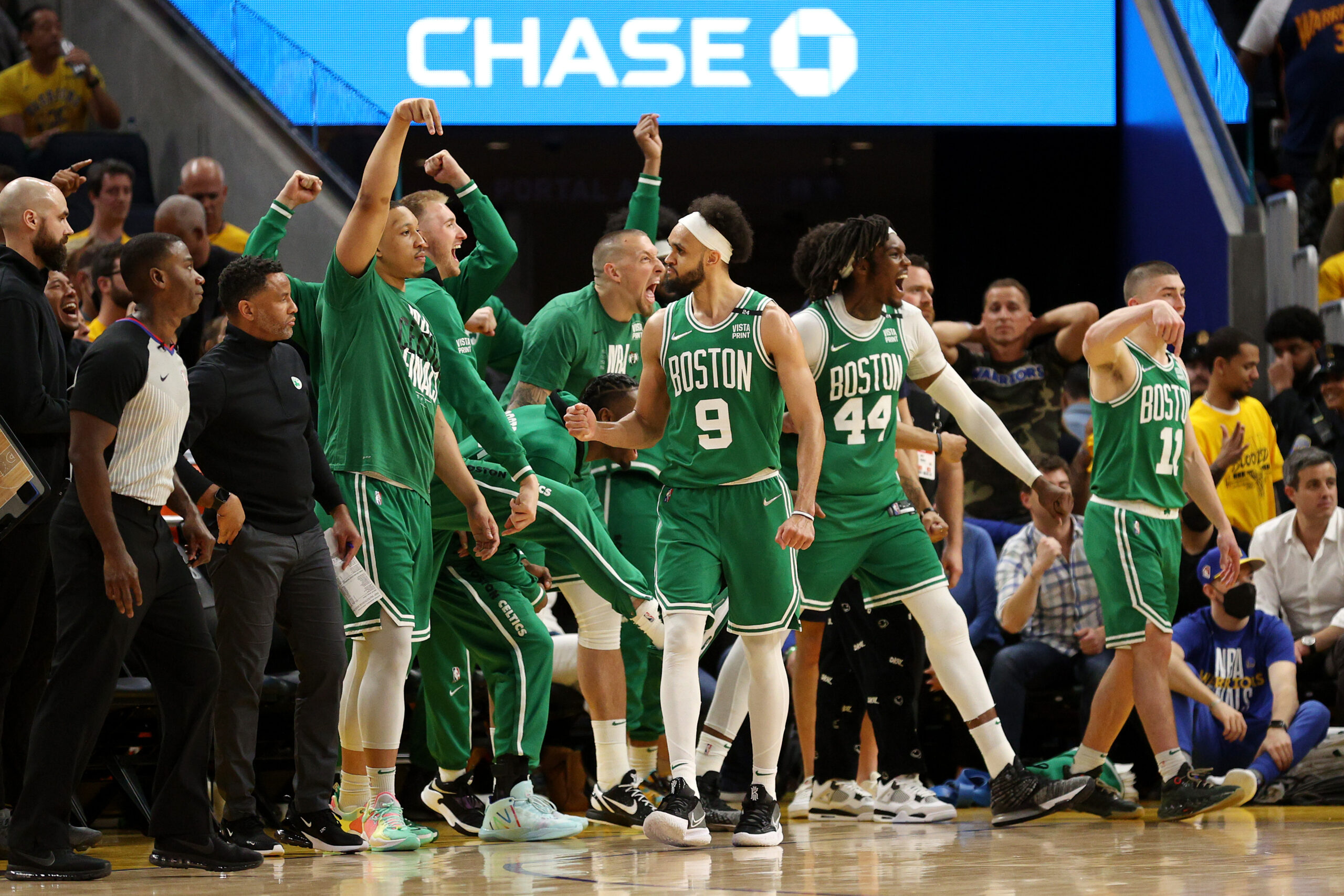 Épica remontada, adelanta a Boston en las Finales de NBA