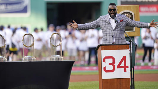 Dominicano David Ortiz recibió un sentido homenaje de los Boston Red Sox