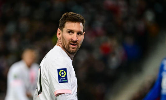 PSG propone a Messi extender contrato hasta 2024