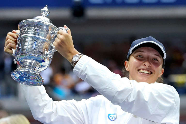 Polaca Swiatek pierde en Ostrava pero sigue No1 en tenis femenino
