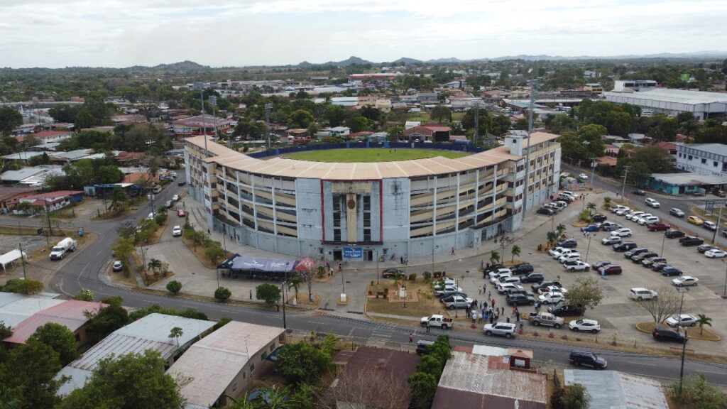 Activan trabajos para adecuar Estadio Omar Torrijos