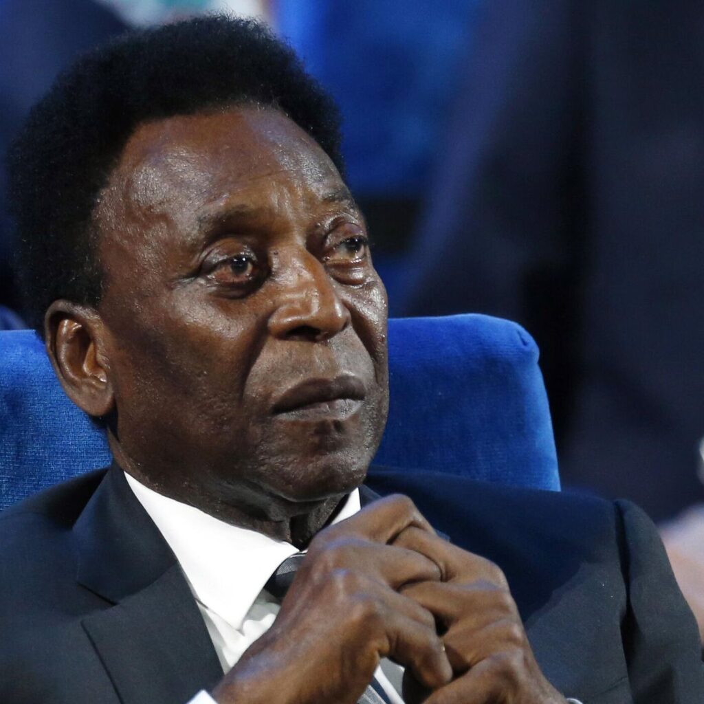 Pelé pasará Navidad en el hospital por avance del cáncer que adolece