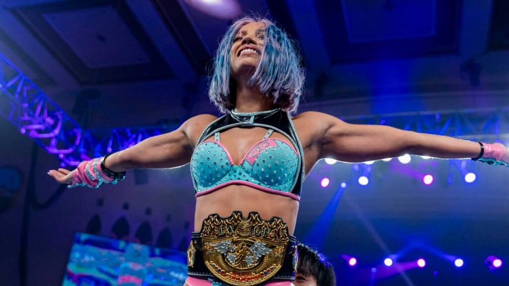 Mercedes Moné se convierte en la nueva campeona IWGP