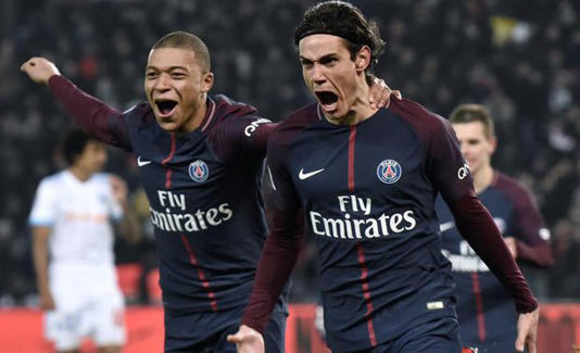 Mbappé rompe récord de Edinson Cavani como máximo goleador del PSG en la liga francesa