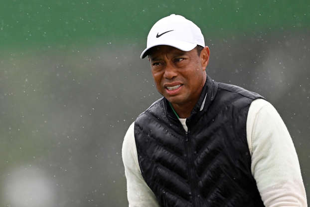 Tiger Woods se somete a cirugía de tobillo