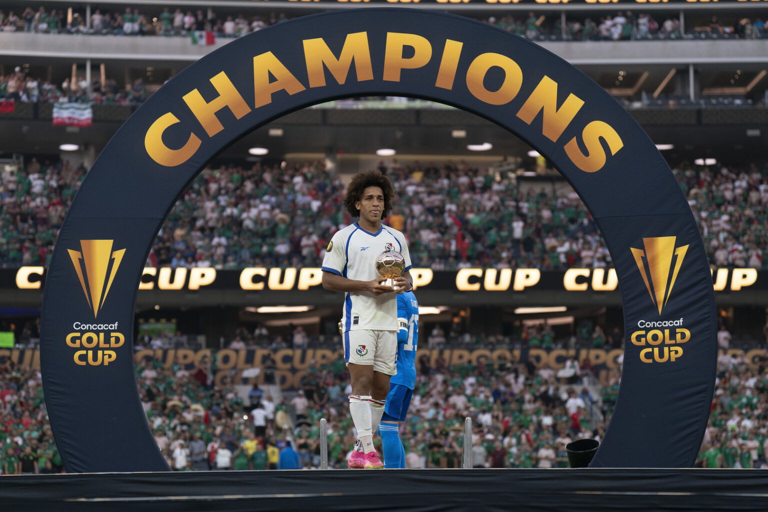 Panameño “Coco” Carrasquilla ganó Premio al Mejor Jugador Gold Cup 2023