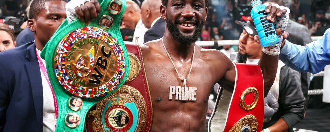 Crawford unifica cetros welter; vence por nocaut técnico a Spence