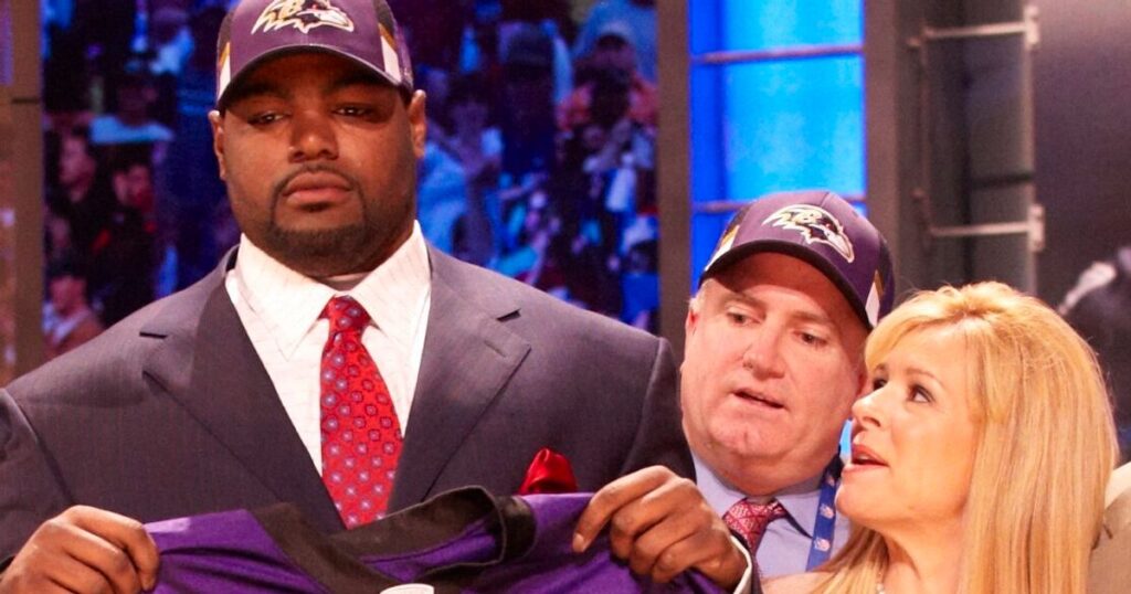 Tutor de Michael Oher carga contra él y revela cuánto dinero ganó por ‘The blind side’