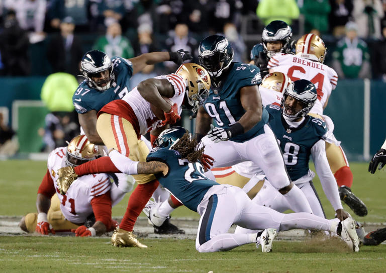 Eagles y 49ers exponen sus invictos en la semana cinco de la NFL