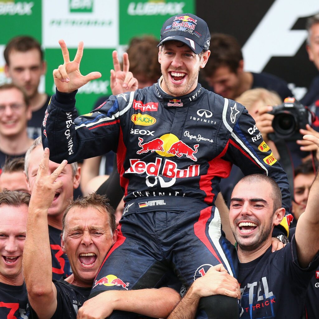 Verstappen ganar tercer campeonato seguido de F1 con Red Bull