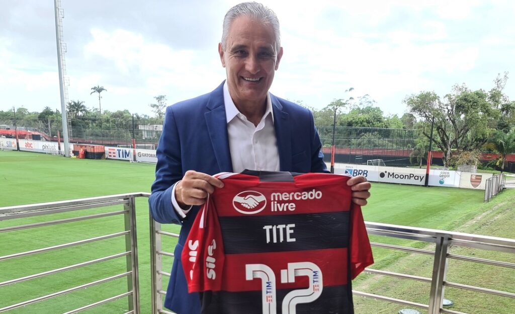 Tite asume como técnico de Flamengo tras despido de Sampaoli