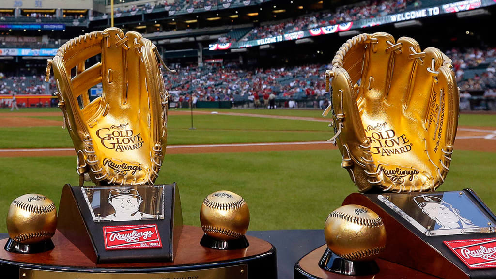 Chapman, Kiermaier ganan su 4to Guante de Oro; novatos Volpe y Doyle también fueron reconocidos
