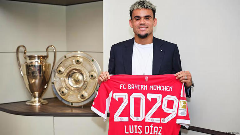 Bayern Múnich confirma el fichaje del colombiano Luis Díaz