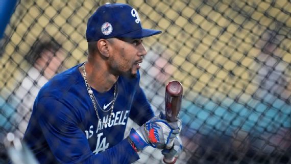 Mookie Betts recibe el Premio Roberto Clemente 2025