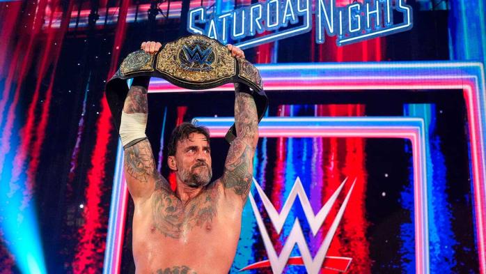 CM Punk se corona nuevo campeón de WWE en Saturday Night’s Main Event