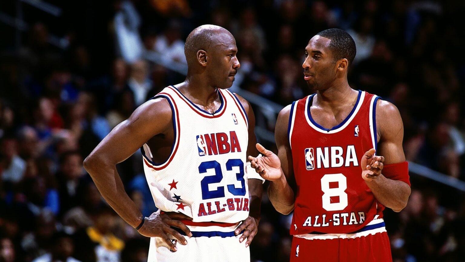 Tarjeta Kobe-Jordan se vende en $3.17 millones
