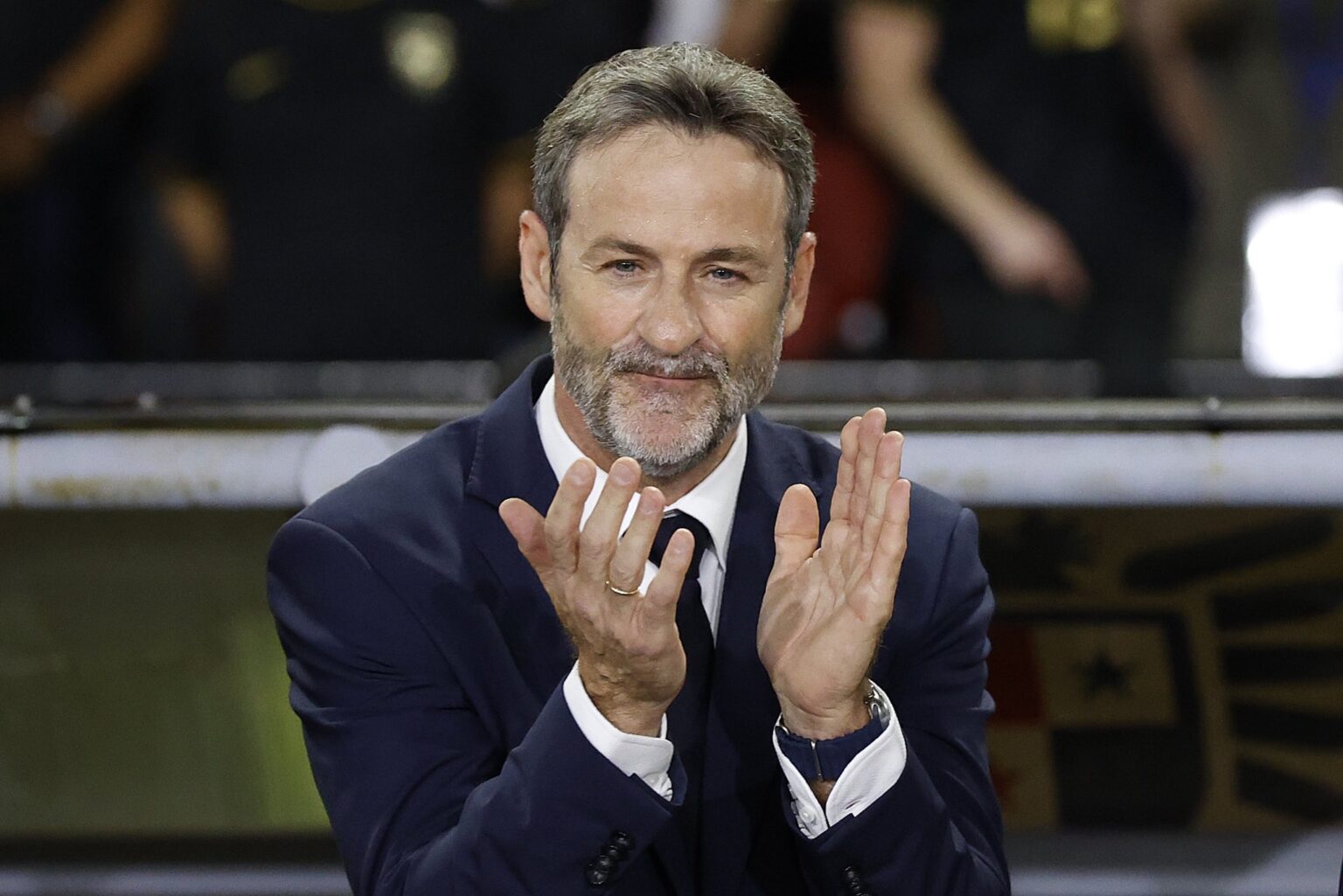 Christiansen hace movida peligrosa en descartar técnicos panameños